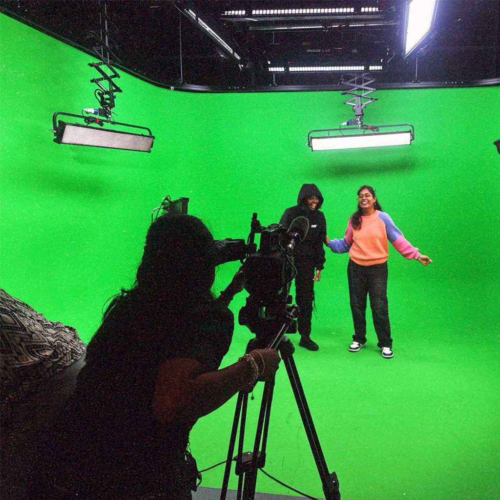 Allurio Coming Soon & Portfolio Template About Slider Image