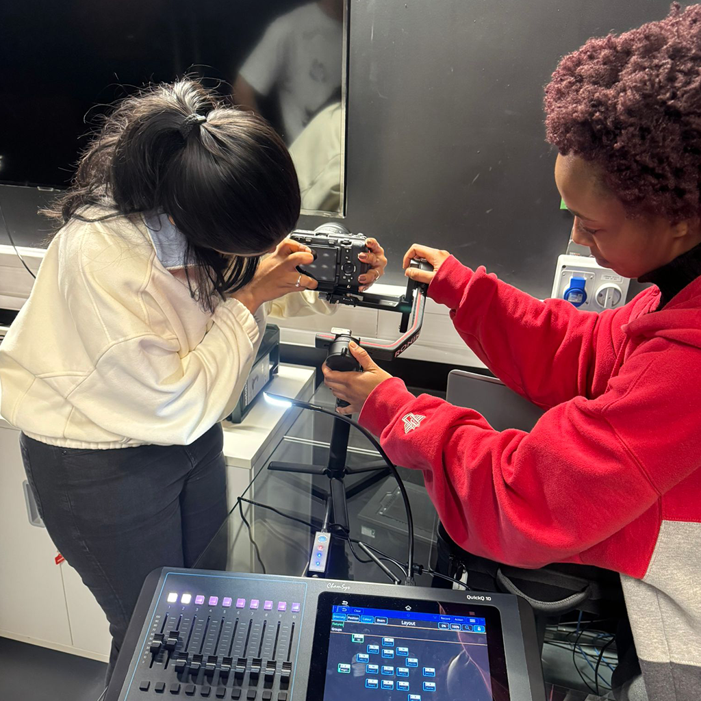 Allurio Coming Soon & Portfolio Template About Slider Image